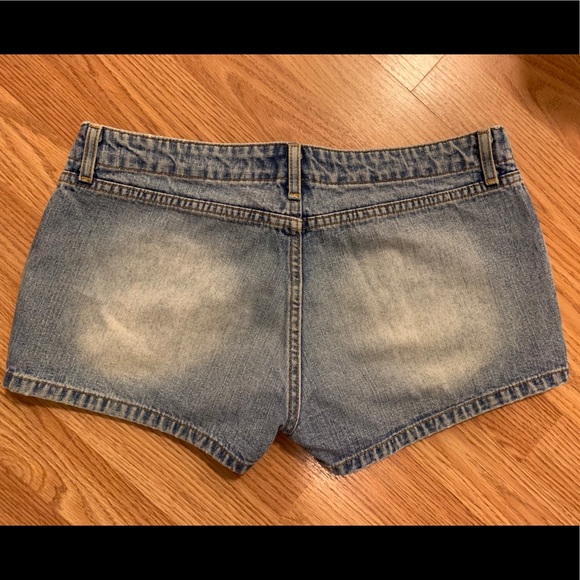 Jean Shorts - Picture 2 of 4